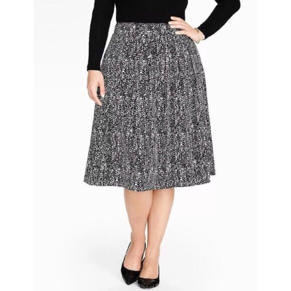 Talbots A-line Skirt 18W Petite Black White Pleated NWT Office Business Casual - Picture 1 of 8
